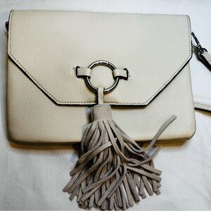 NEW Street Level Purse Shoulder Crossbody Bag Cream Leather Magnetic Snap Tassel